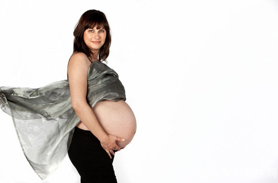 懷孕多長(zhǎng)時(shí)間有反應(yīng) 這個(gè)姿勢(shì)才是孕婦的正確睡姿