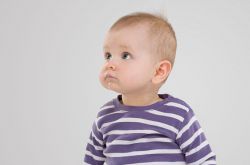 寶寶流鼻血怎么降火 讓寶寶遠離這些食物