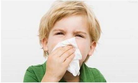 寶寶流鼻血要警惕 可能是白血病惹的禍