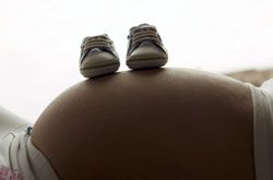 臨產(chǎn)征兆大揭密 肚子疼不一定就是要生了