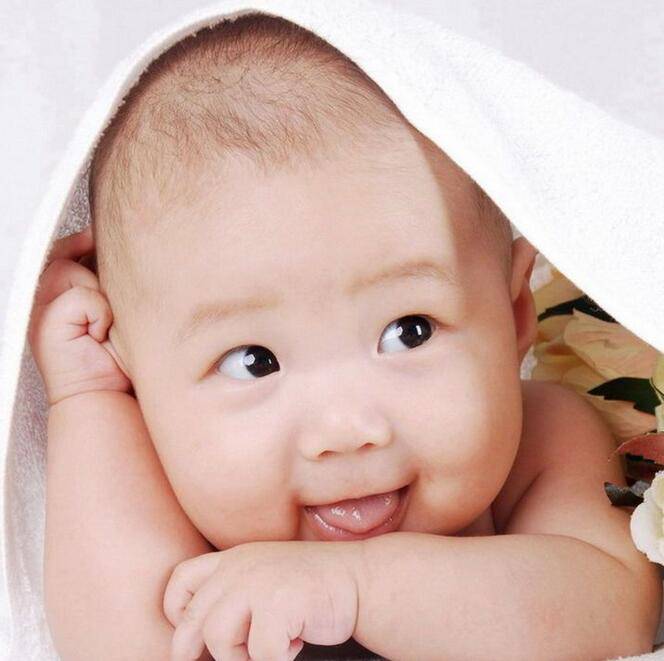 寶寶抬頭不好怎么辦 如何正確教寶寶抬頭