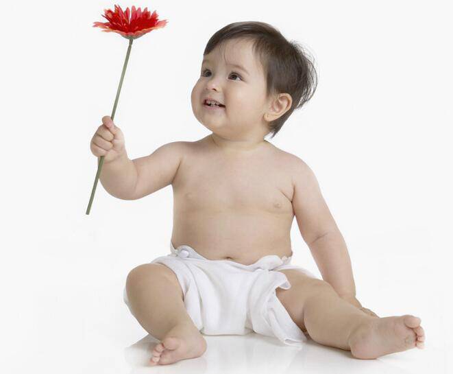 你知道嗎 這些大動作代表寶寶發(fā)育緩慢