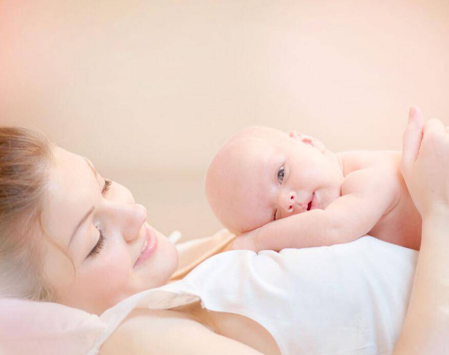 三個(gè)月寶寶抬頭不好 當(dāng)心缺鈣