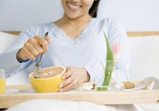 產(chǎn)后營(yíng)養(yǎng)食譜大推薦 產(chǎn)后應(yīng)當(dāng)注意些什么