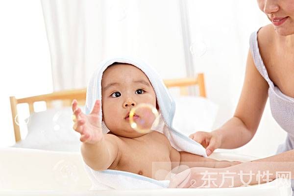 嬰兒洗澡的注意事項 哪些情況下不宜給嬰兒洗澡