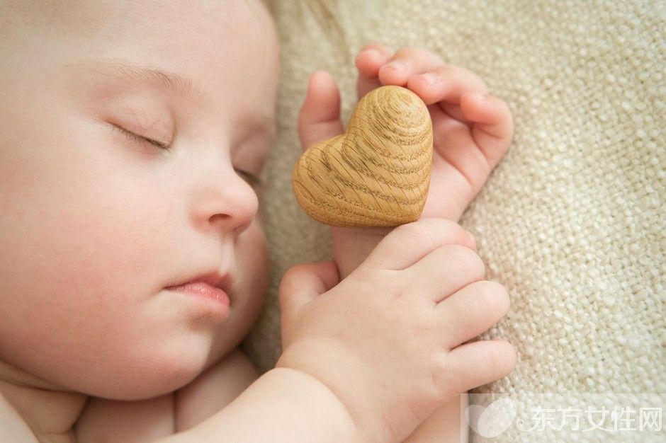 寶寶鬧覺怎么辦 寶寶愛哭鬧謹(jǐn)防這些疾病