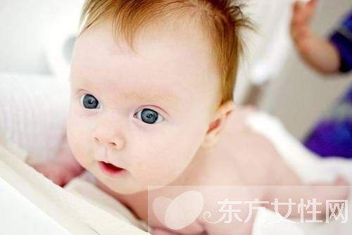 0-1歲寶寶的肢體訓(xùn)練 讓寶寶 贏在起跑線