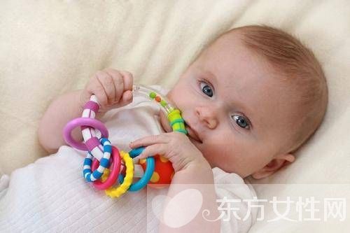 0-1歲寶寶的肢體訓(xùn)練 讓寶寶 贏在起跑線