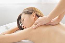 8個穴位按摩減肥法 讓你遠離小肚腩