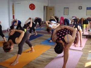 瑜珈教練培訓(xùn)，應(yīng)具備什么樣的資格？