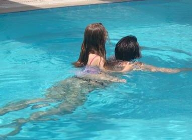 學(xué)游泳的步驟，六步讓你輕松學(xué)會(huì)游泳