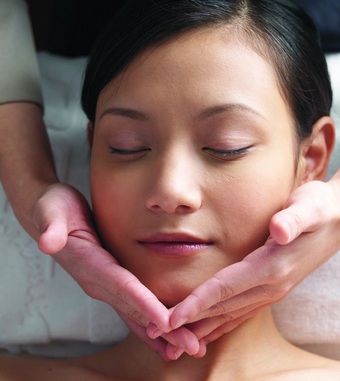 怎么瘦臉 教你如何按摩臉部擁有瓜子臉