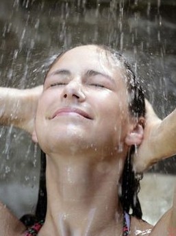 拔罐后注意事項(xiàng) 拔罐之后能夠立刻洗澡嗎