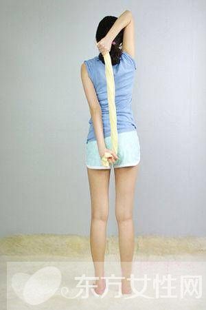 如何瘦手臂最有效 居家毛巾減肥操趕緊學起來