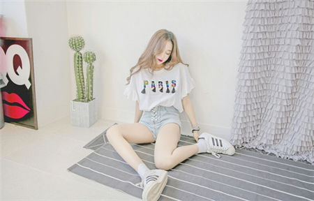 別再羨慕細長美女了 三招練出修長美腿