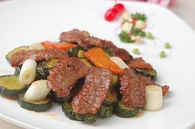 夏天瘦臉 讓你去掉討人厭的水腫包子臉