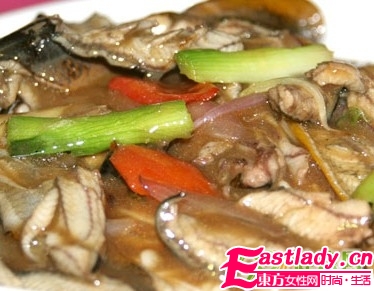 女性三個年齡段的豐胸秘訣