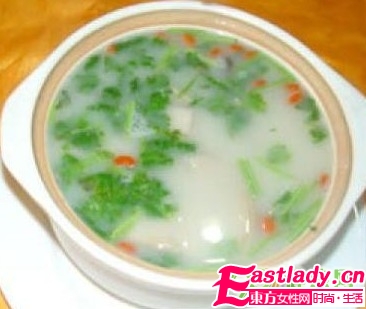 女性三個年齡段的豐胸秘訣