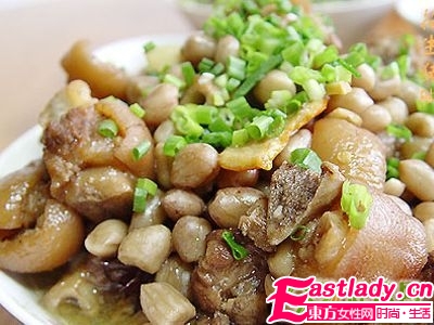 巧用花生米快速豐胸