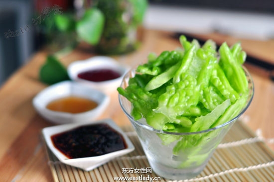 剖析苦瓜汁七大營(yíng)養(yǎng)功效 據(jù)說(shuō)還能減肥哦