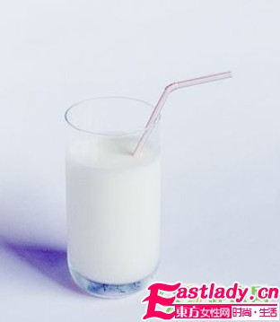 豆?jié){PK牛奶 哪個更能減肥