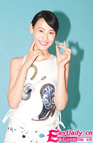 梁洛施泡溫泉提代謝減肥