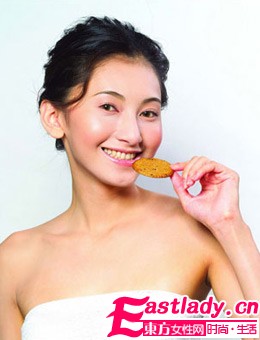 產(chǎn)后辣媽減40J回到骨感