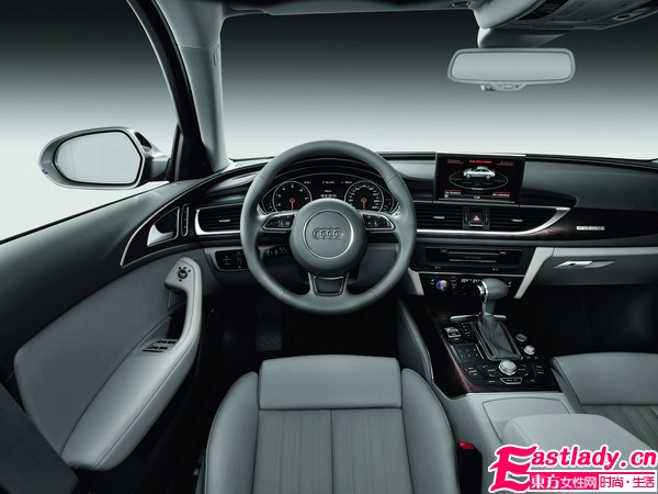 AUDI新A6導(dǎo)入混合動力車型 營造出跑車般動感氣息