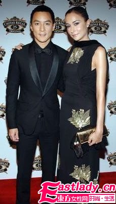 男星也傍大款  盤點愛上女富豪的男明星