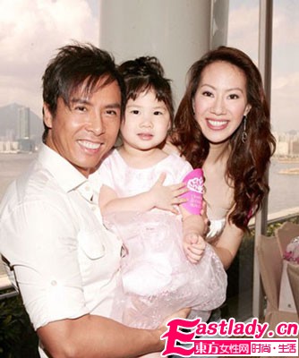 男星也傍大款  盤點(diǎn)愛上女富豪的男明星