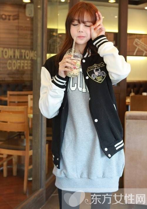 棒球服這么搭配 保暖御寒又潮流