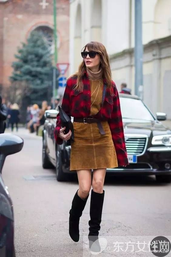 過膝靴搭配顯高挑 瞬間穿出女王范兒