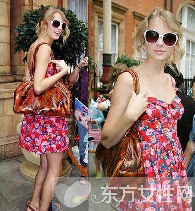 復(fù)古碎花連衣裙這么穿 不止復(fù)古還甜美