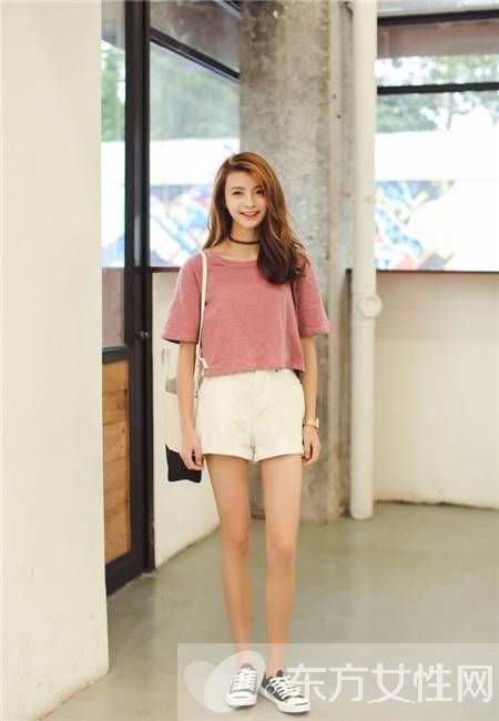 寬松T恤怎么穿好看 5種簡單搭配快收藏