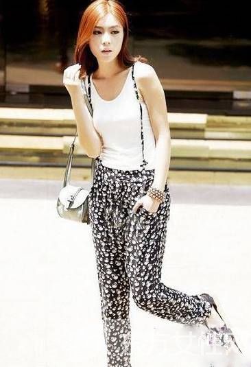 時(shí)尚復(fù)古風(fēng)最潮搭配 街拍達(dá)人都愛這么穿哦