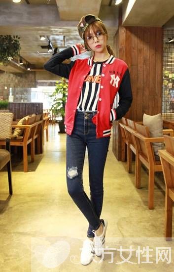 顯瘦必備神器 這樣搭條紋衫時尚又不失個性