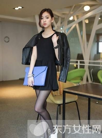 春季混搭風穿搭秀 酷帥皮衣+甜美連衣裙盡顯摩登范兒