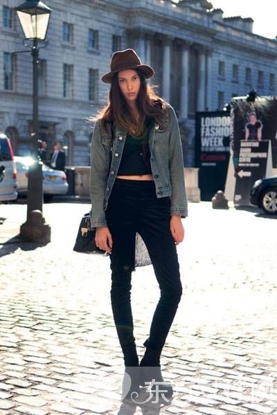 秋季歐美風(fēng)潮流個性搭配 時尚保暖兩不誤