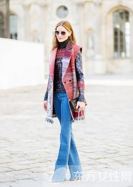 喇叭褲搭配什么上衣 4款潮搭讓你美上天