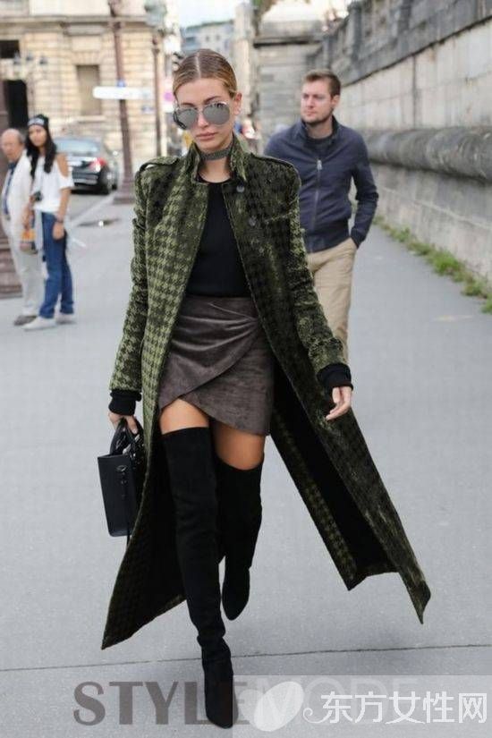 怕顯矮 長(zhǎng)款外套就該這樣穿搭才好看