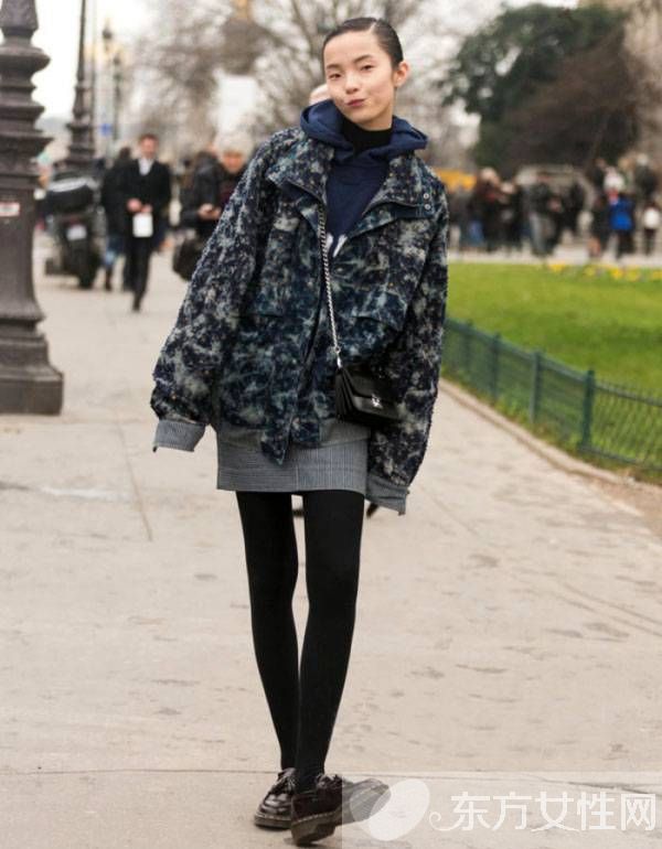 連帽衛(wèi)衣最潮搭配技巧 這么穿分分鐘呈現(xiàn)明星范兒