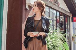簡約時(shí)尚機(jī)車皮衣搭配 不僅帥氣還很女人味