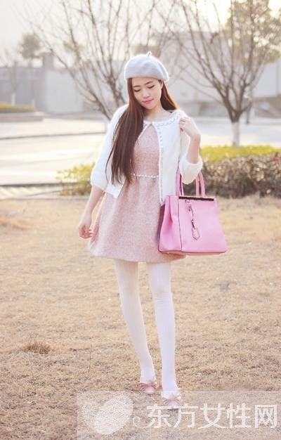 粉色系減齡裙裝時尚搭配 少女氣息十足