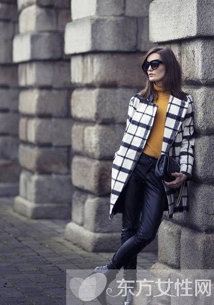 歐美潮女冬季穿搭街拍秀 大衣+緊身褲營造霸氣女人味