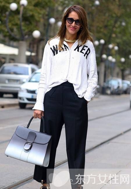 白襯衫時(shí)尚搭配法 5種搭凸顯你的時(shí)尚品味