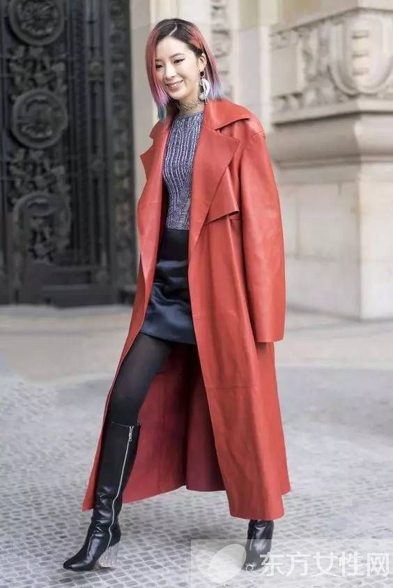 過膝靴搭配顯高挑 瞬間穿出女王范兒