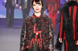 70年代時尚元素風(fēng)格推薦 時尚與經(jīng)典的完美結(jié)合