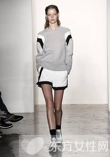 休閑運(yùn)動服飾怎么穿最潮 這些穿法讓你愛上運(yùn)動
