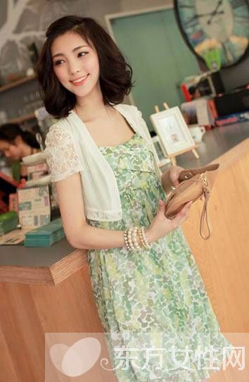 抹胸裙配什么外套好看 這樣穿也別有一番風(fēng)味哦