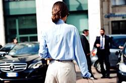 淺藍(lán)色襯衫這樣搭穿出無敵時(shí)髦感 你還不快學(xué)起來